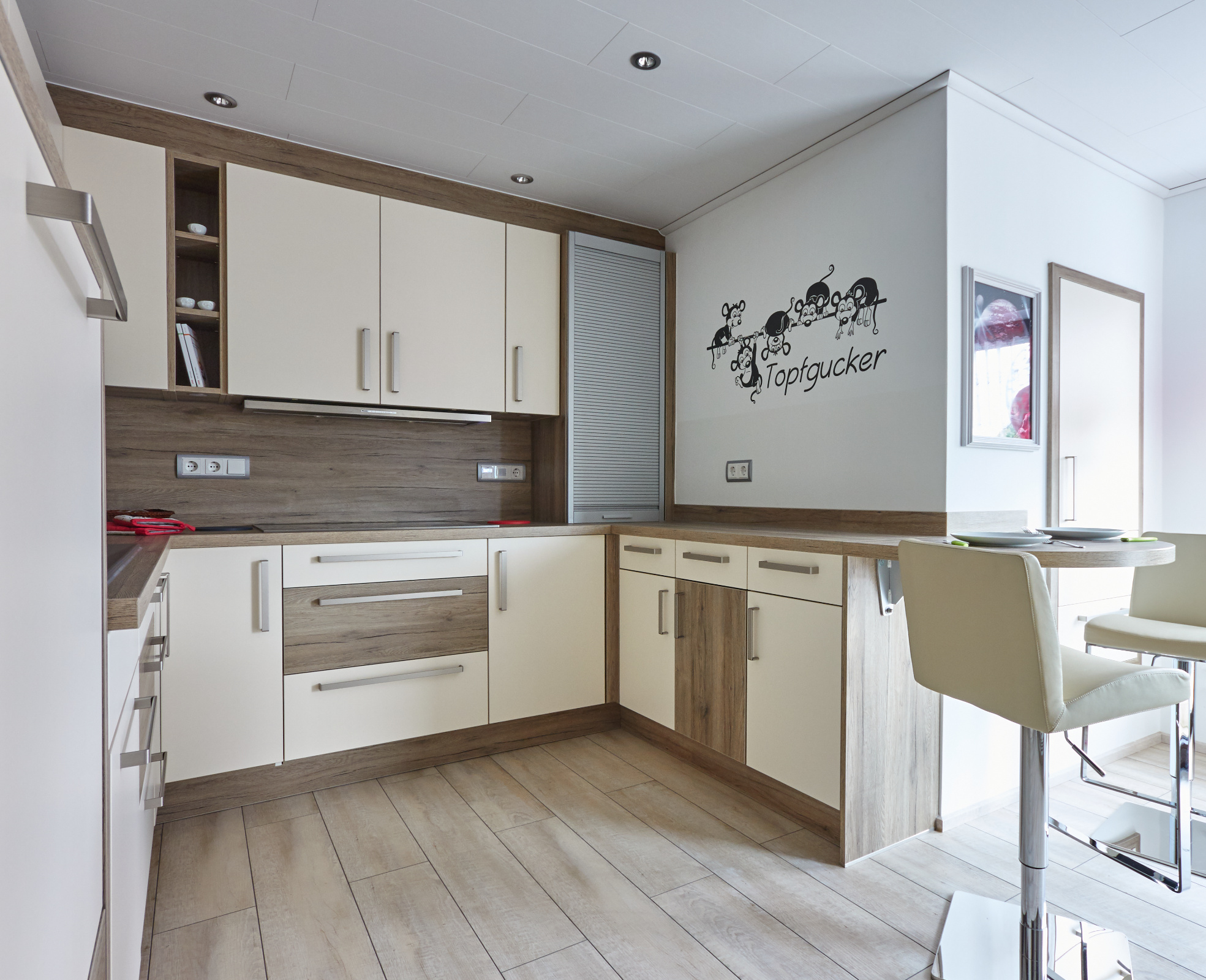 Küche in Dekor U222 ST9 Cremabeige, Kaindl 34141 Eiche Sanremo Bronze