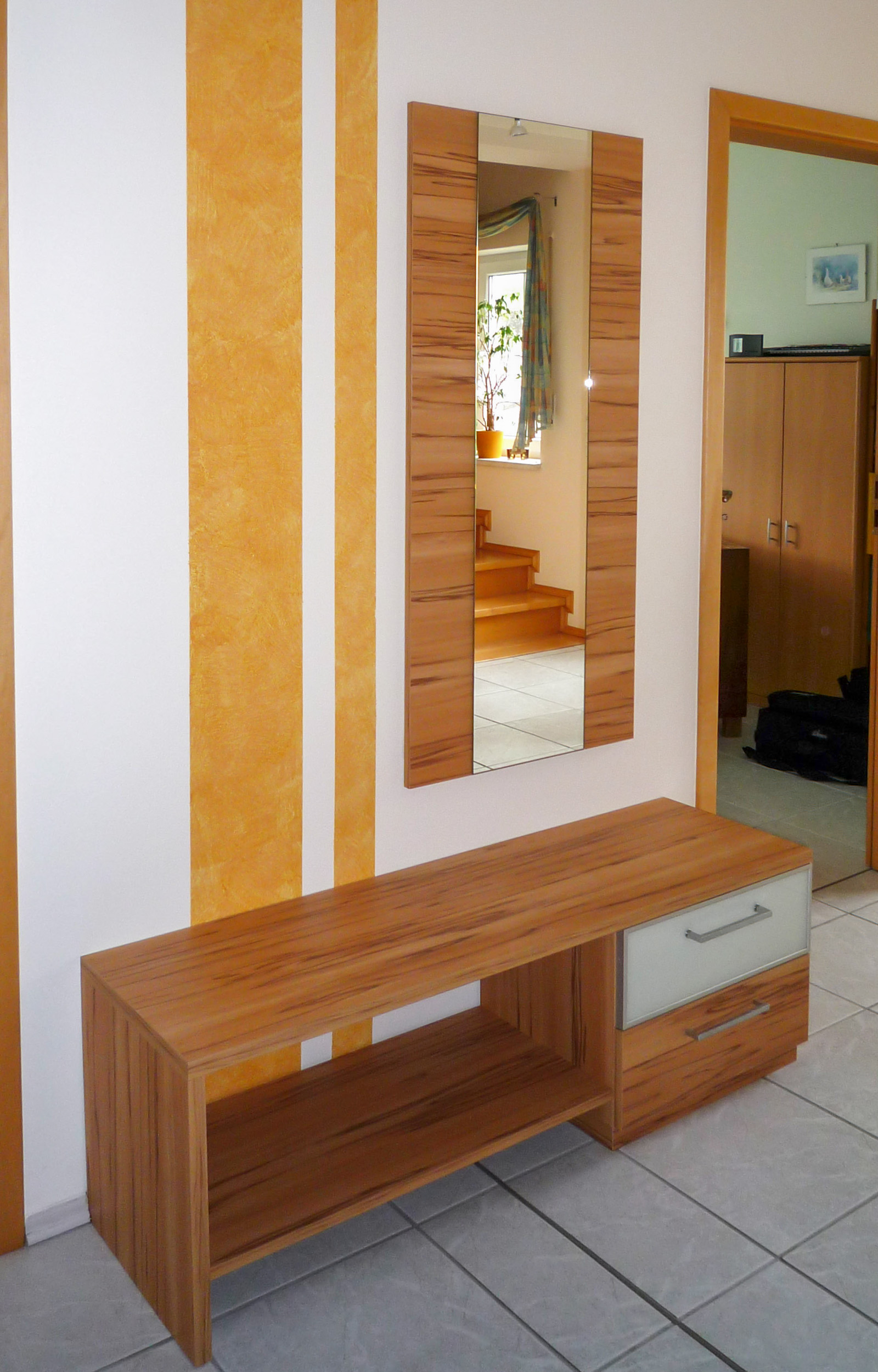 Wohnzimmertisch Kernbuche furniert, Tischplatte Satinato