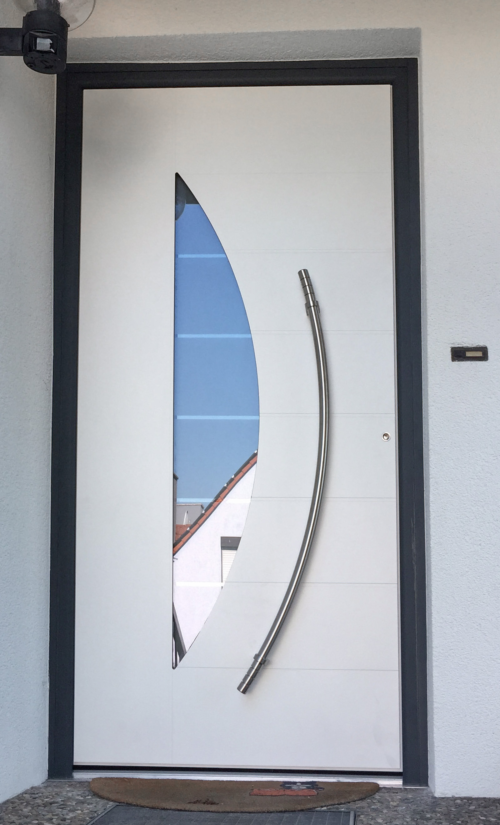 Aluminium-Haustüre Noblesse Dresden 1-KA, Rahmen RAL 7016 Anthrazitgrau, Türblatt RAL 9016 Verkehrsweiß