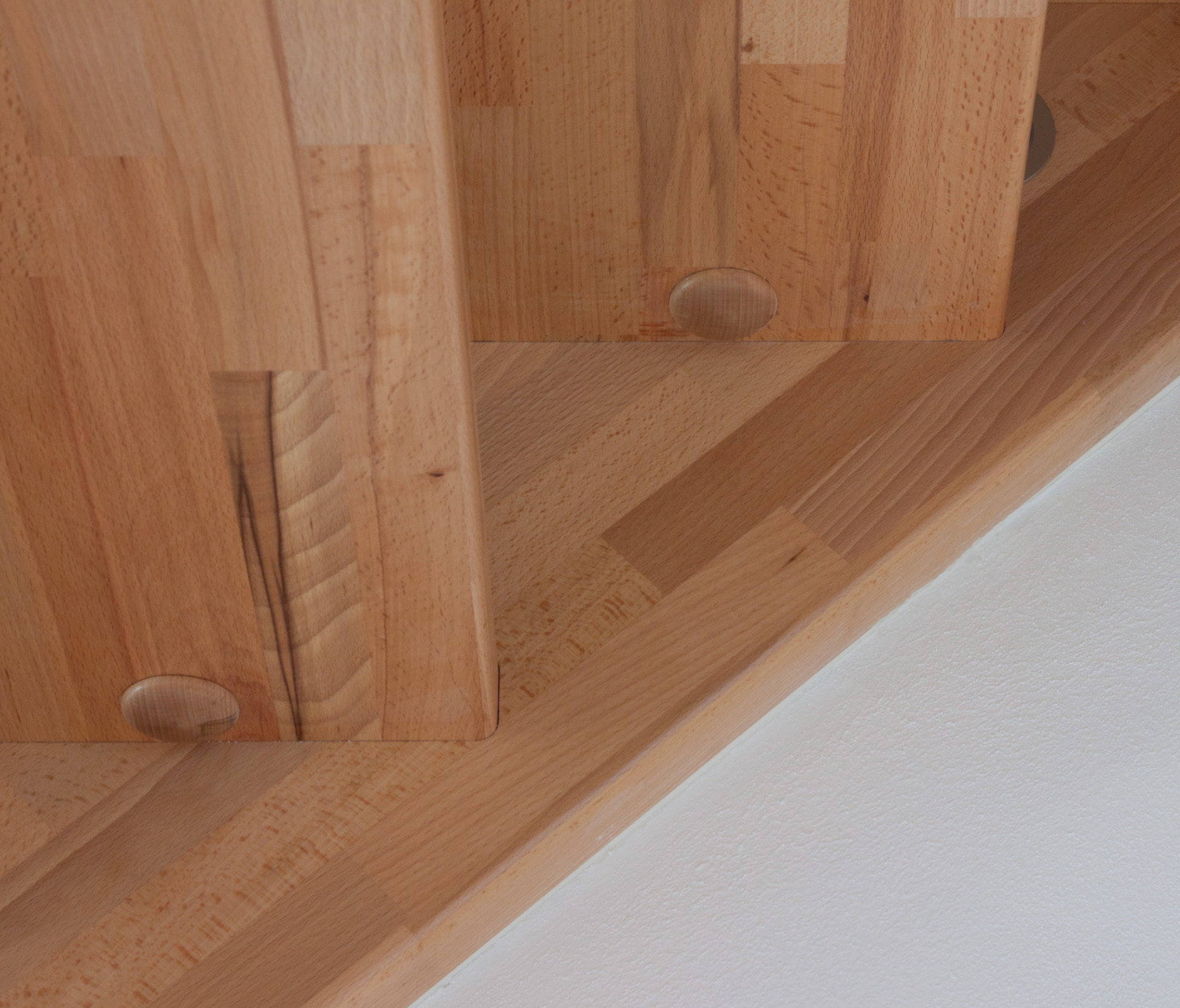 Treppe Buche Color keilgezinkt