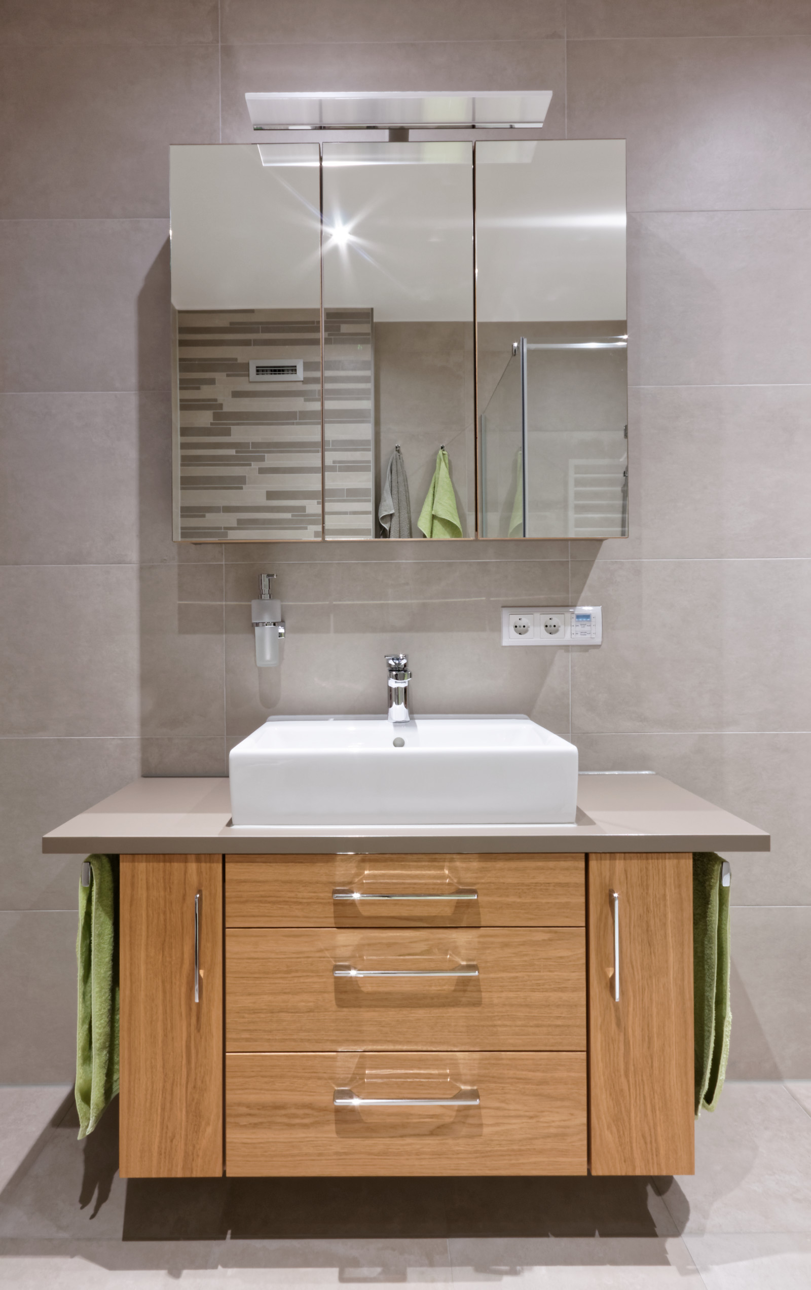 Badezimmer Eiche furniert