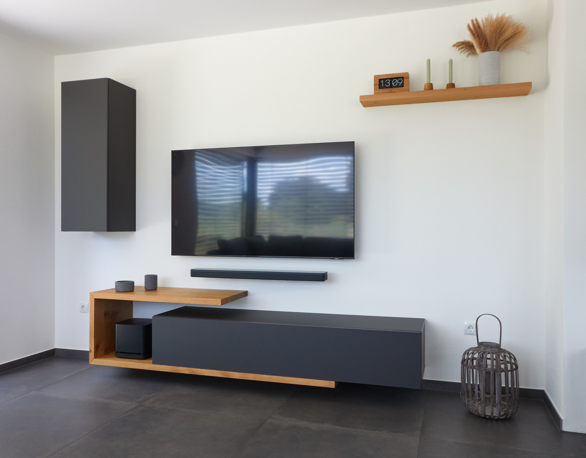 Wohnzimmer Asteiche / Wildeiche massiv & EGGER PerfectSense matt